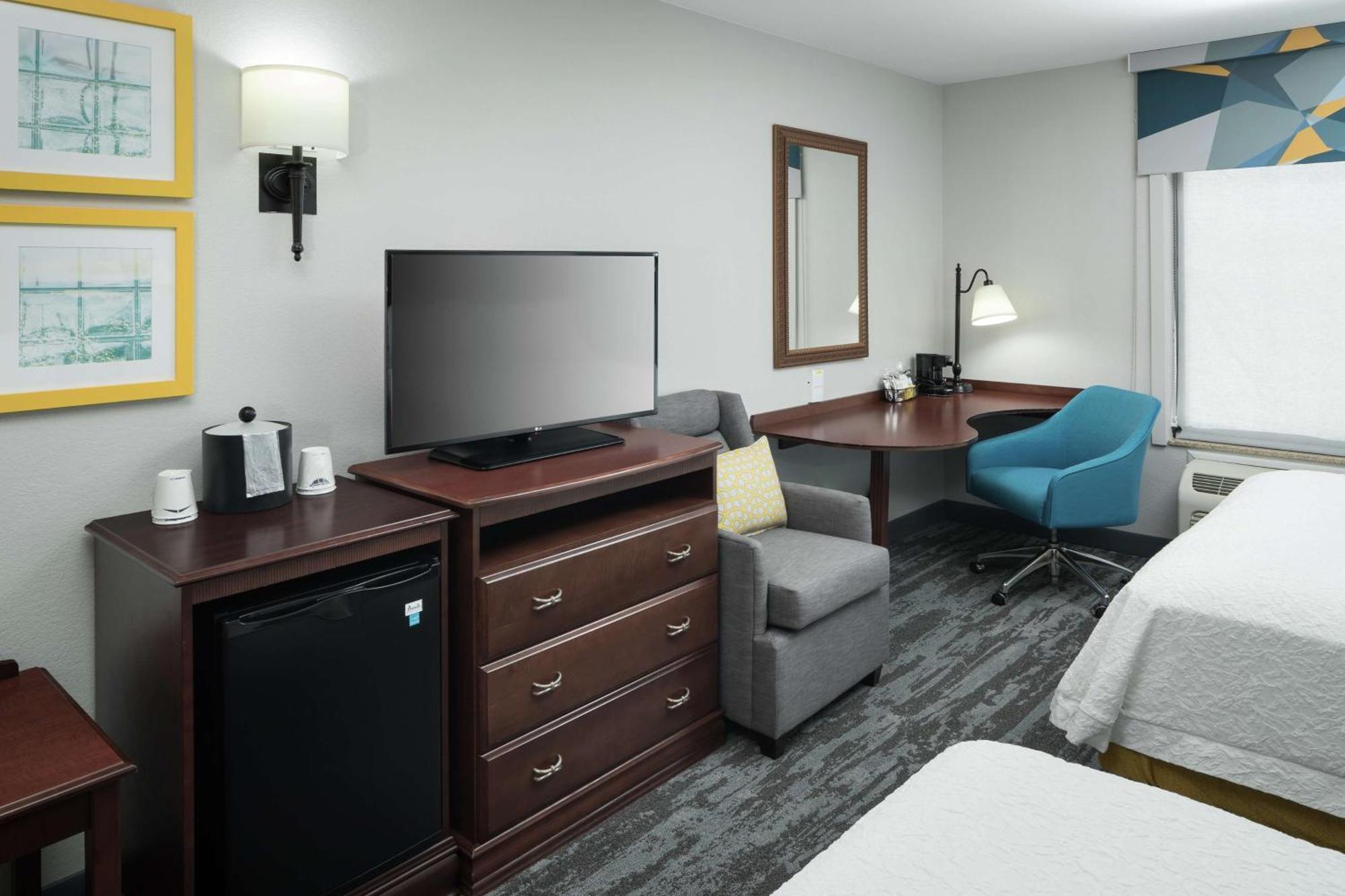 Hampton & Rochester-north Hotel 3*